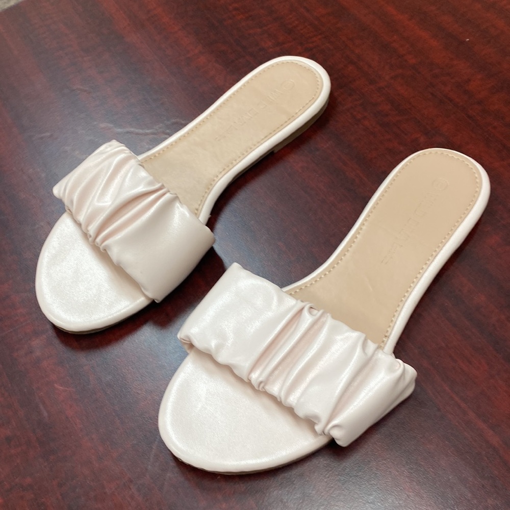 Pink Sandals - Picture 2 of 3